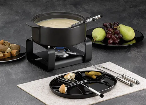 Fondue-Set Käsefondue elegantes Dinner-Set Fondue-Set mit schwarzem Topf auf Ständer, Teller mit verschiedenen Lebensmitteln zum Dippen und Früchten
