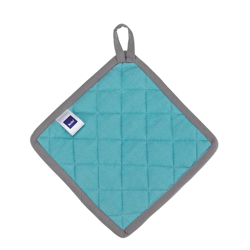 Türkis-grauer Topflappen mit Wattierung und Aufhängerschlaufe, quadratisches Design