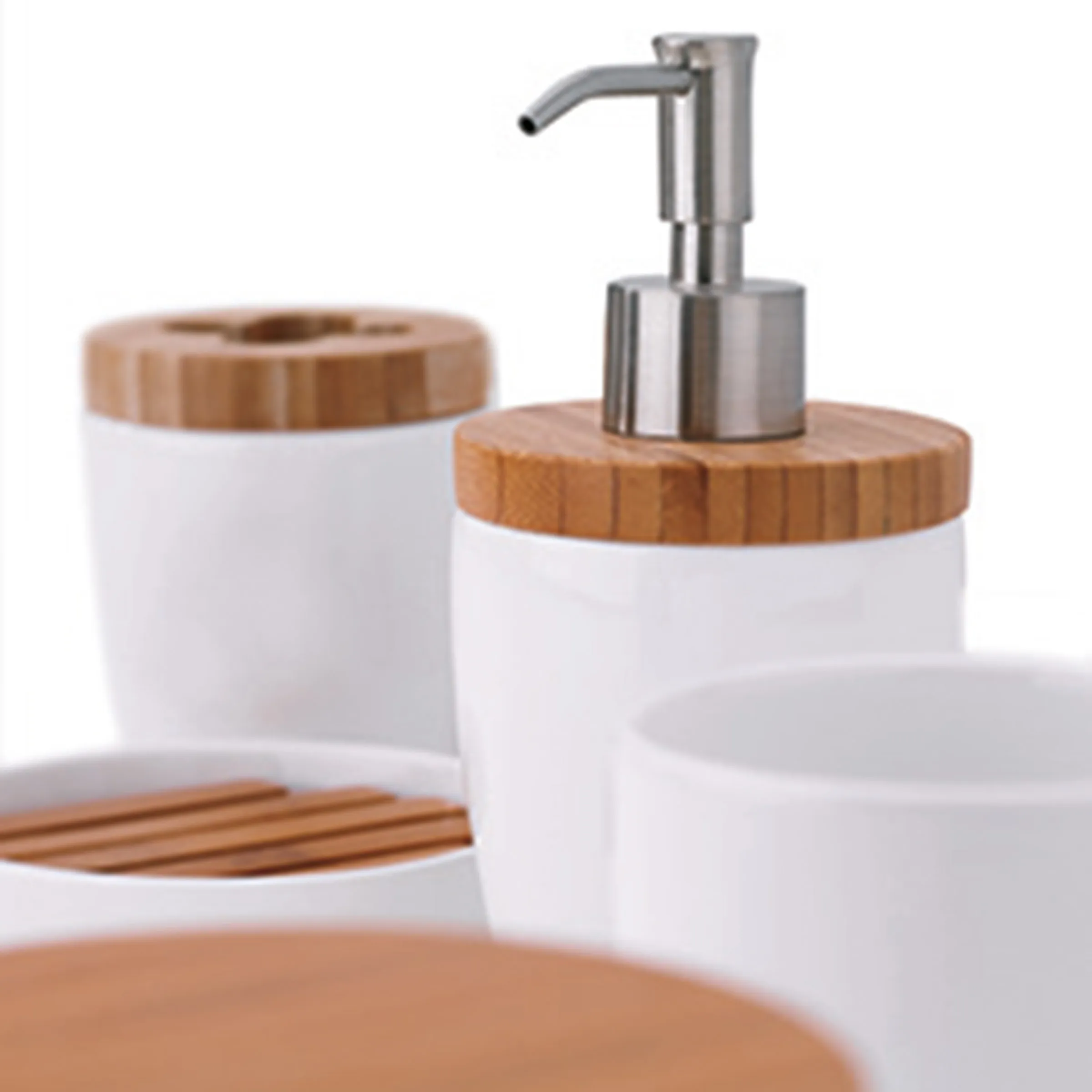 Badezimmer-Accessoire-Set aus Keramik mit Bambus – Seifenspender und Aufbewahrung Badezimmer-Set aus weißer Keramik mit Bambus-Deckeln: Seifenspender, Aufbewahrungsdosen und Seifenschale