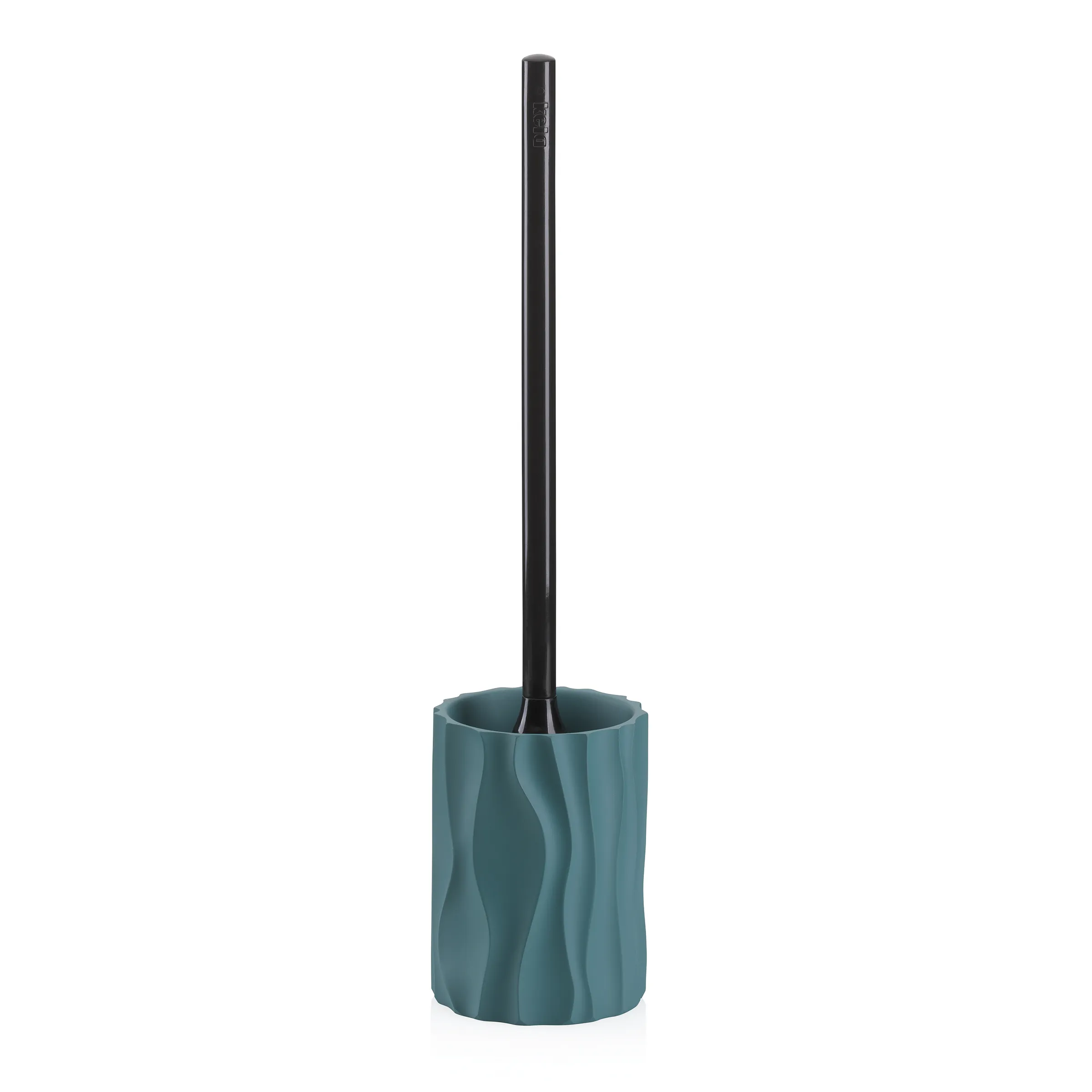 WC-Bürste mit schwarzem Griff in petrolblauem Halter mit Wellendesign auf weißem Hintergrund