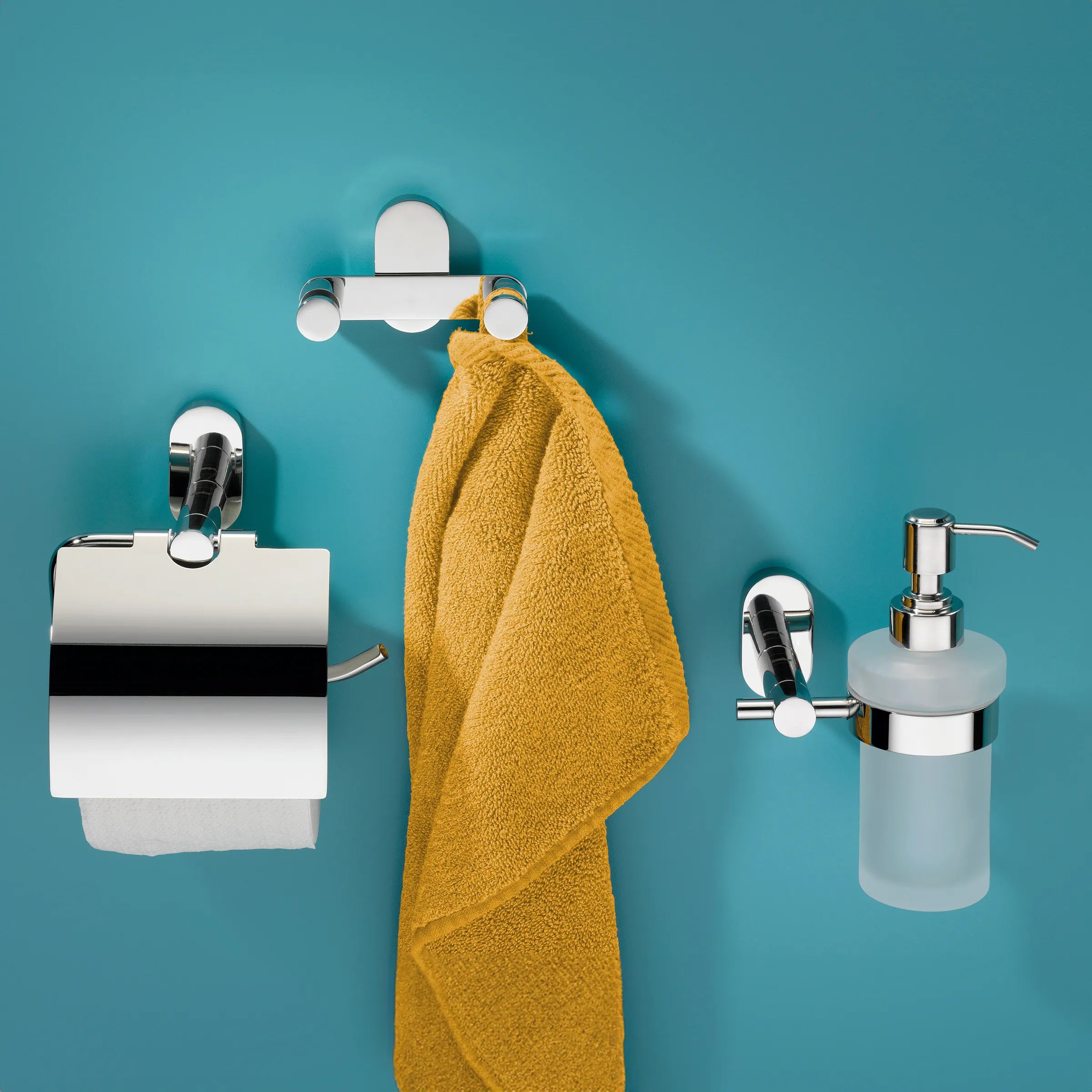 Badezimmer-Zubehör-Set mit Handtuchhalter und Seifenspender - Chrom Modernes Badezimmer-Zubehör-Set mit Toilettenpapierhalter, gelbem Handtuch an Wandhaken und Seifenspender