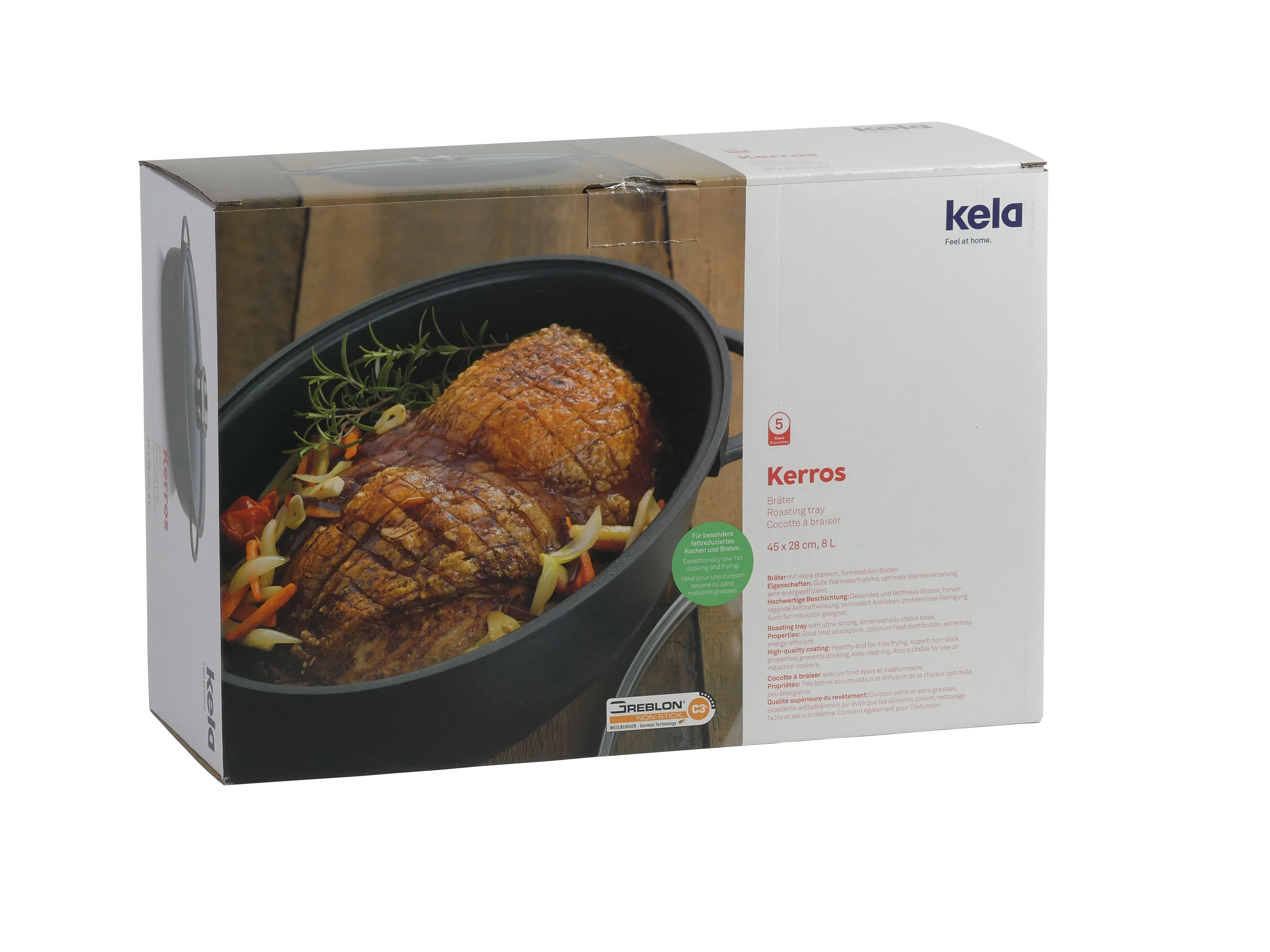 Kela Kerros Bräter 45x28 cm mit gebratenem Fleisch und Gemüse in der Produktverpackung