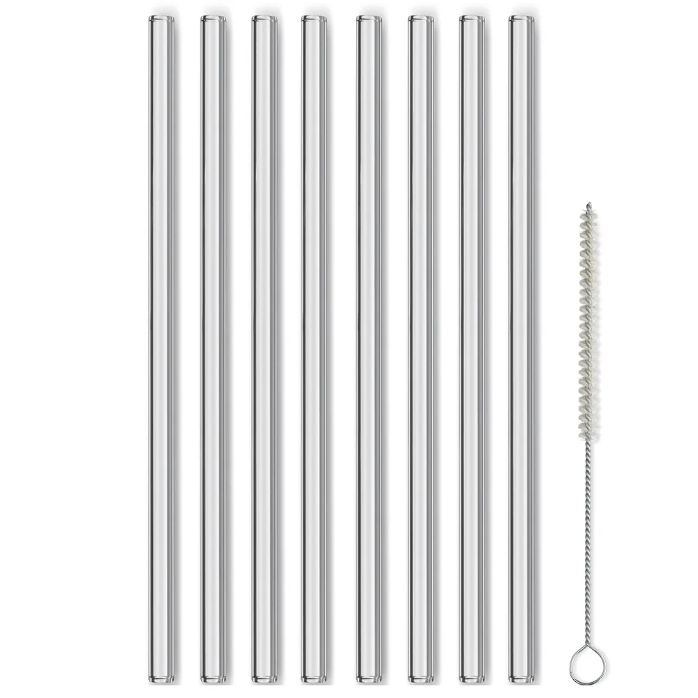 Wiederverwendbare Glasstrohhalme Set mit Reinigungsbürste - 8 Stück 8 wiederverwendbare Glasstrohhalme und eine Reinigungsbürste auf weißem Hintergrund