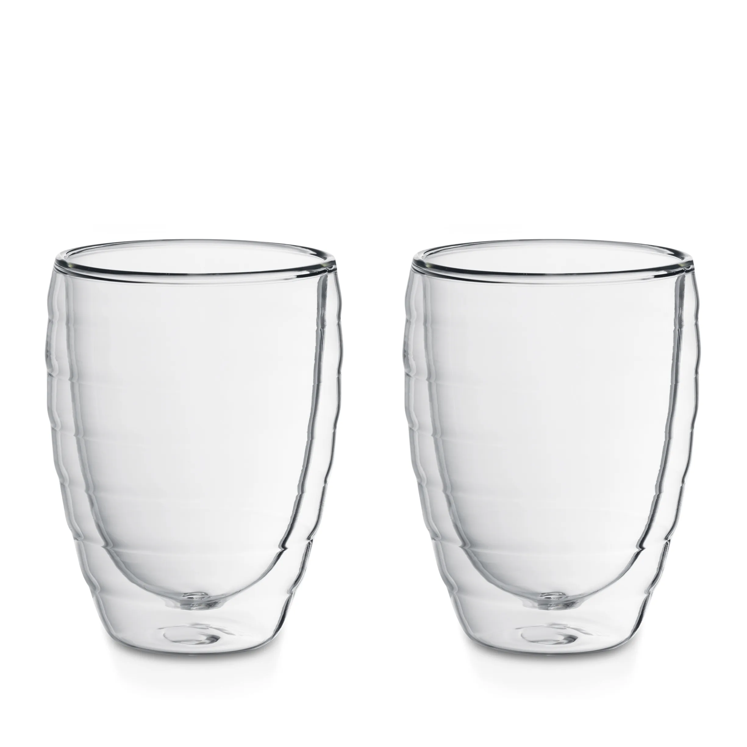 Doppelwandige Thermogläser Set 2-teilig - Isolierte Kaffeegläser Zwei doppelwandige Thermogläser aus klarem Glas nebeneinander auf weißem Hintergrund