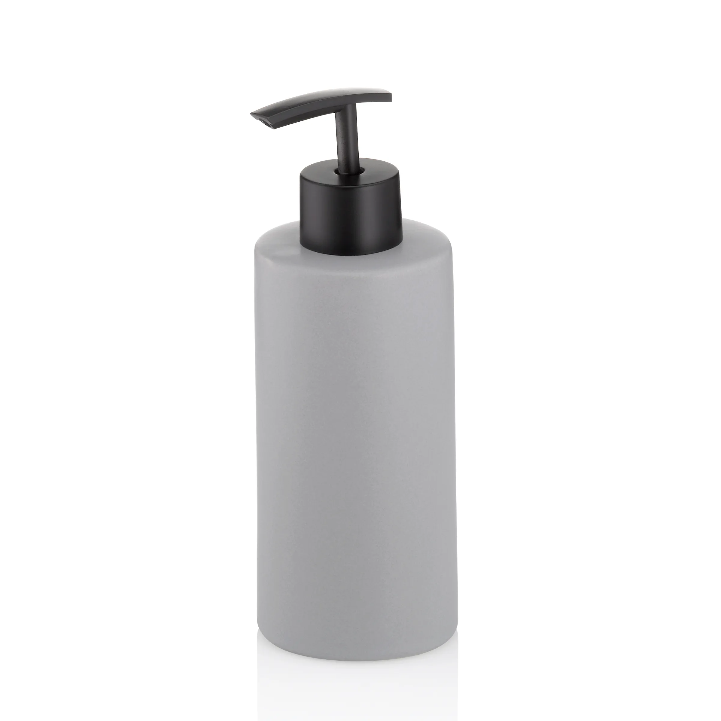 Seifenspender grau mit Pumpenflasche Grauer Seifenspender mit schwarzer Pumpenflasche und ergonomischem Dosierkopf auf weißem Hintergrund