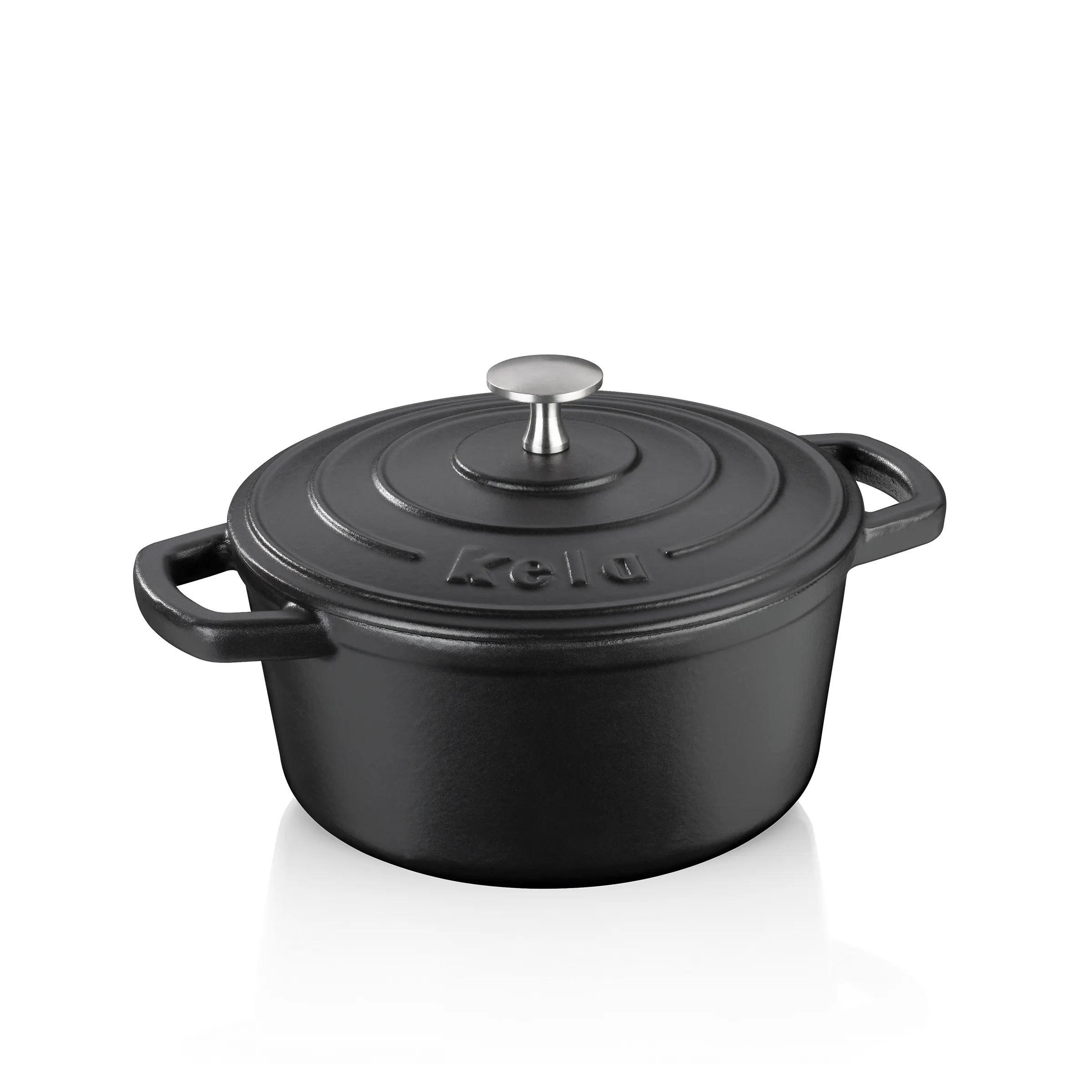 Gusseisen Cocotte - Hochwertiger Kochbehälter Schwarzer gusseiserner Cocotte-Topf mit Deckel und metallknopf auf weißem Hintergrund