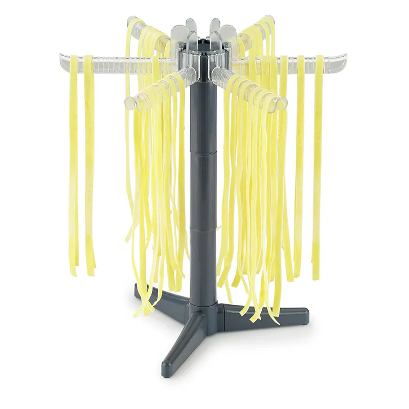 Nudeltrockner Pastatrockner für frische hausgemachte Nudeln Nudeltrockner mit grauer Basis und gelben Nudeln auf mehreren Armen zum Trocknen frischer Pasta