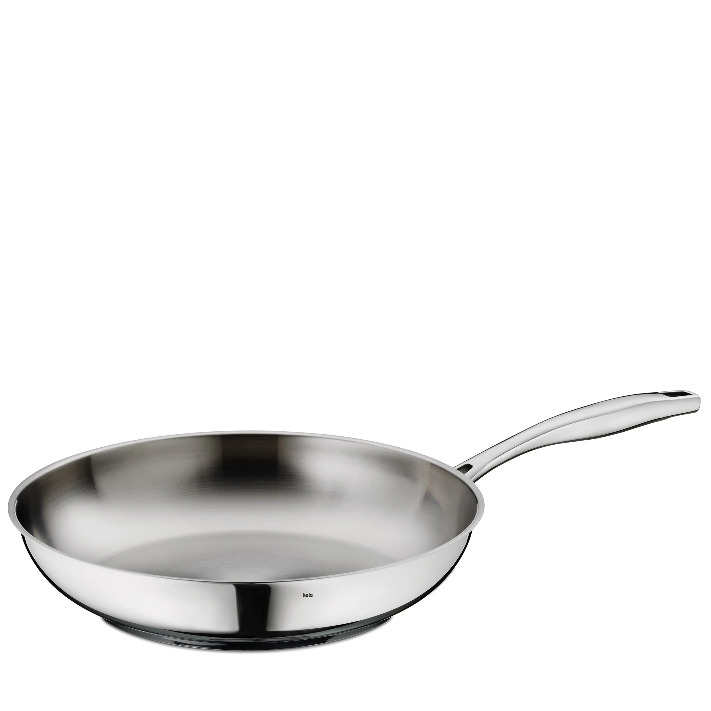 Edelstahl-Bratpfanne mit ergonomischem Griff - professionelles Kochgeschirr Edelstahl-Bratpfanne mit langem Griff auf weißem Hintergrund