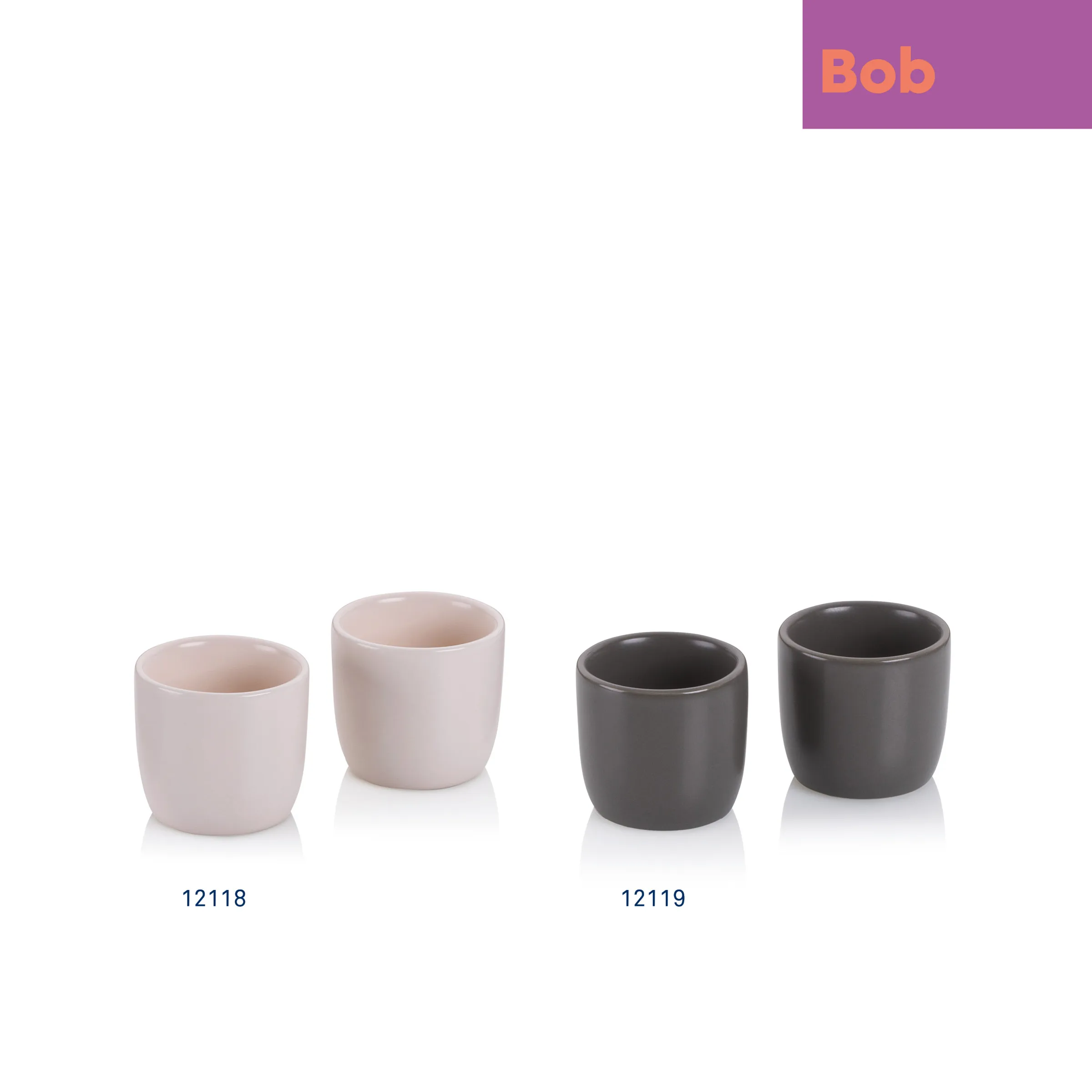 Keramik Becher Set - Rosa und Grau Tassen Vier keramische Becher in zwei Farben: zwei hellrosa und zwei dunkelgrau, mit Artikelnummern 12118 und 12119
