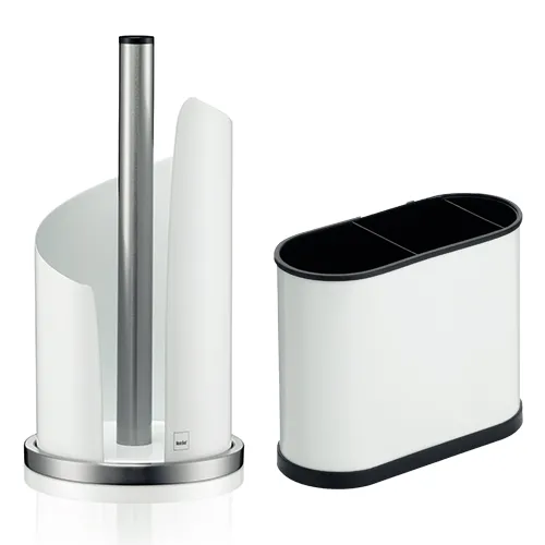 Weißes Küchenrollenhalter-Set mit Utensilienhalter und Besteckkorb in modernem Design auf weißem Hintergrund