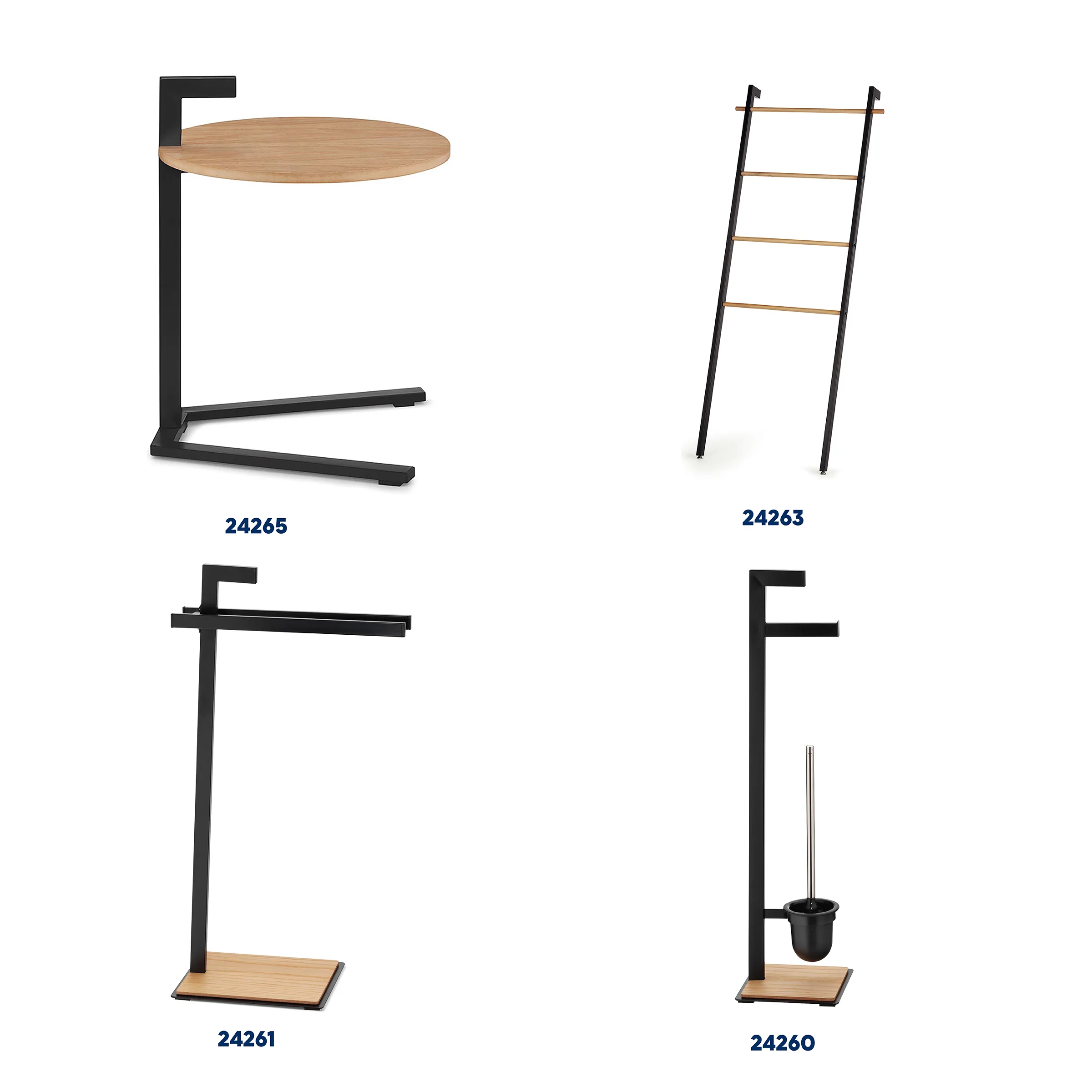 Vier moderne Badaccessoires mit schwarzem Metallgestell und Holzsockel: Beistelltisch, Leiter, Handtuchhalter, WC-Garnitur