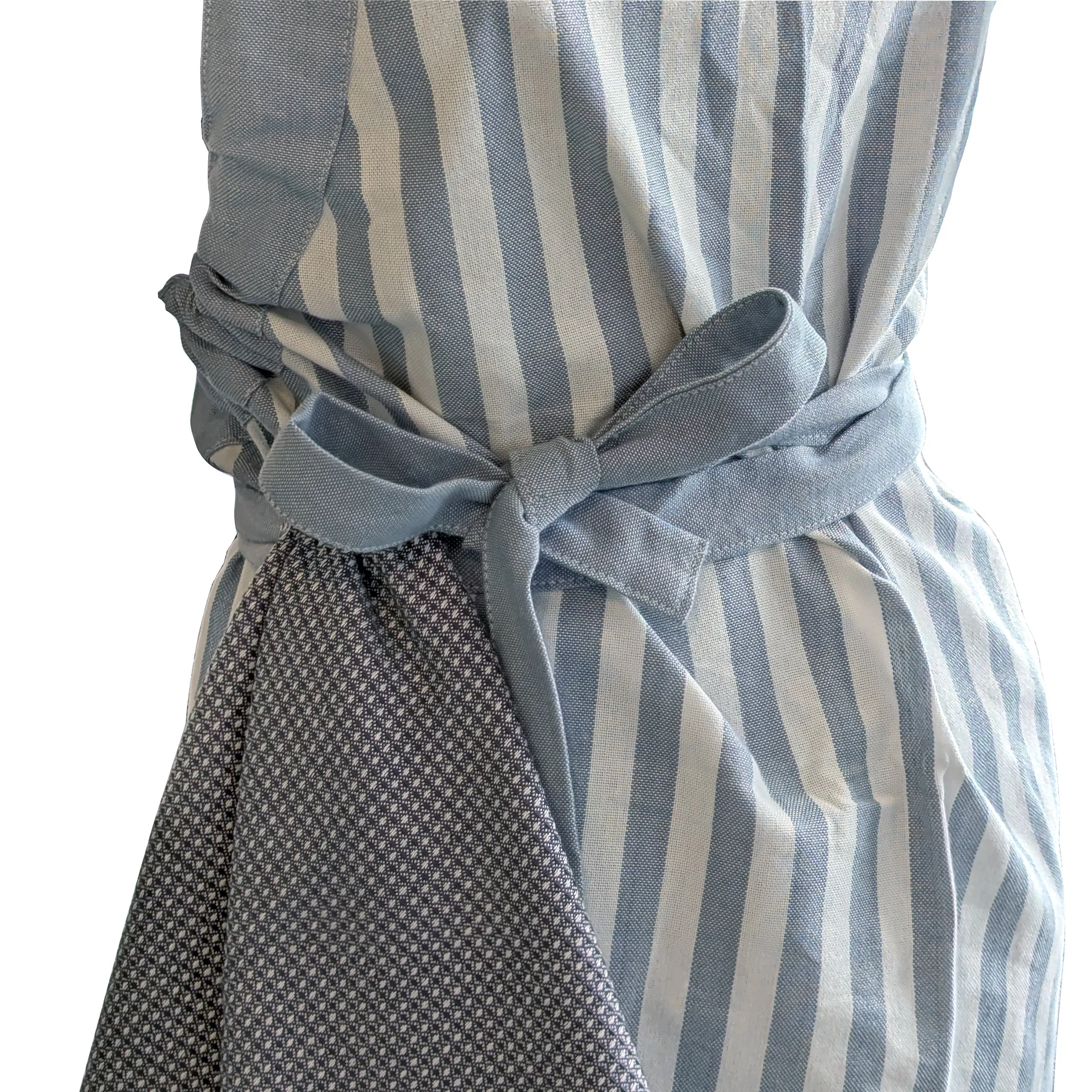 Gestreiftes Leinen-Kleid mit grauem Schleifengürtel und dunklem strukturiertem Rock Detail