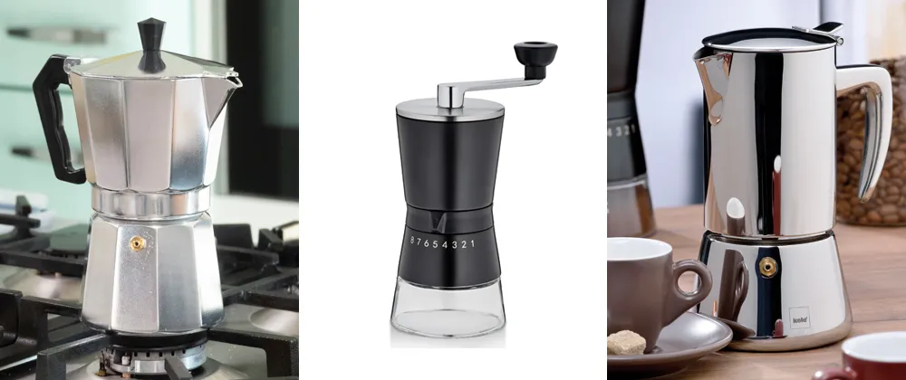 Moka-Pot, Kaffeemühle und Espresso-Maker Set Drei Kaffeezubereiter: Moka-Pot aus Aluminium auf Herd, manuelle Kaffeemühle mit schwarzem Design und moderner Espresso-Maker aus poliertem Metall.