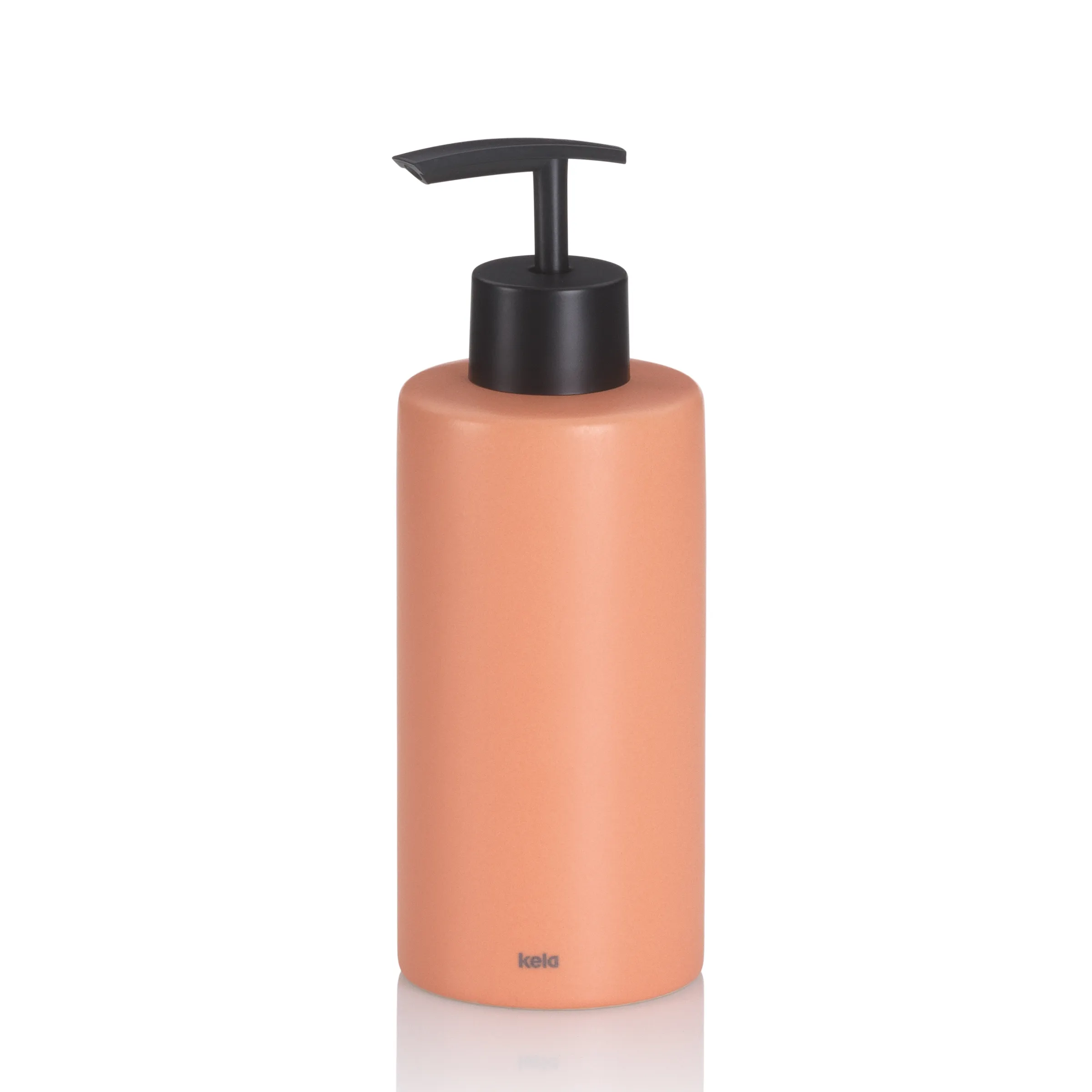 Kela Seifenspender Pfirsich mit Pumpe - Badezimmer Accessoire Kela Seifenspender in Pfirsichfarbe mit schwarzer Pumpe auf weißem Hintergrund