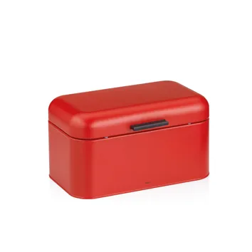 Roter Brotkasten aus Metall mit gewölbtem Deckel und schwarzem Griff, isoliert auf weißem Hintergrund