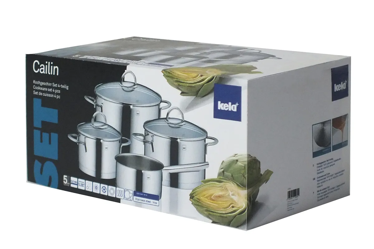 Kela Cailin Kochgeschirr-Set mit 4-teilig in Edelstahl: drei Töpfe mit Glasdeckeln und einer Pfanne auf Verpackung.