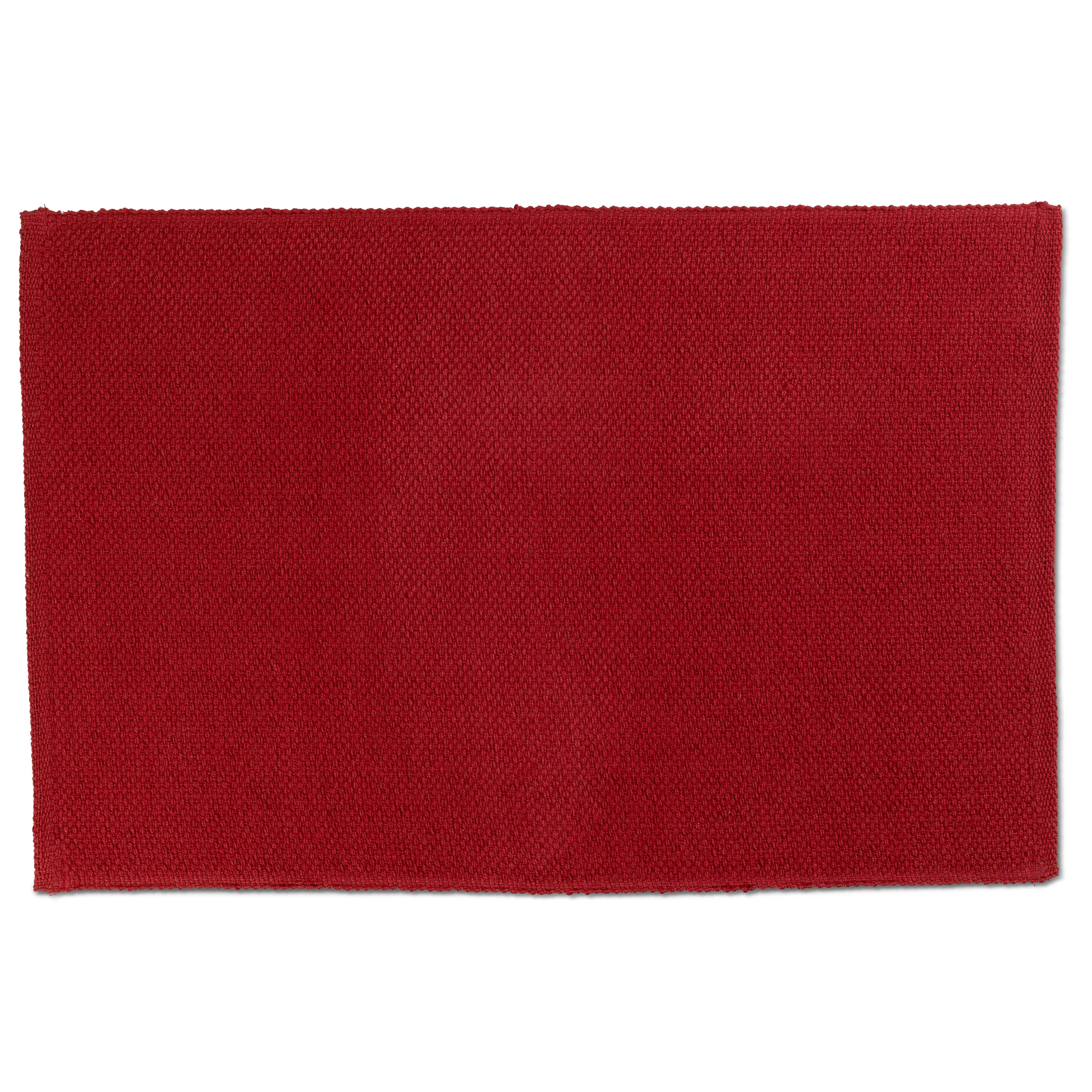 Roter Stoff Textil - Hochwertige Stoffmusterung Rote Stoffoberfläche mit strukturierter Textur und ausgefransten Kanten auf weißem Hintergrund