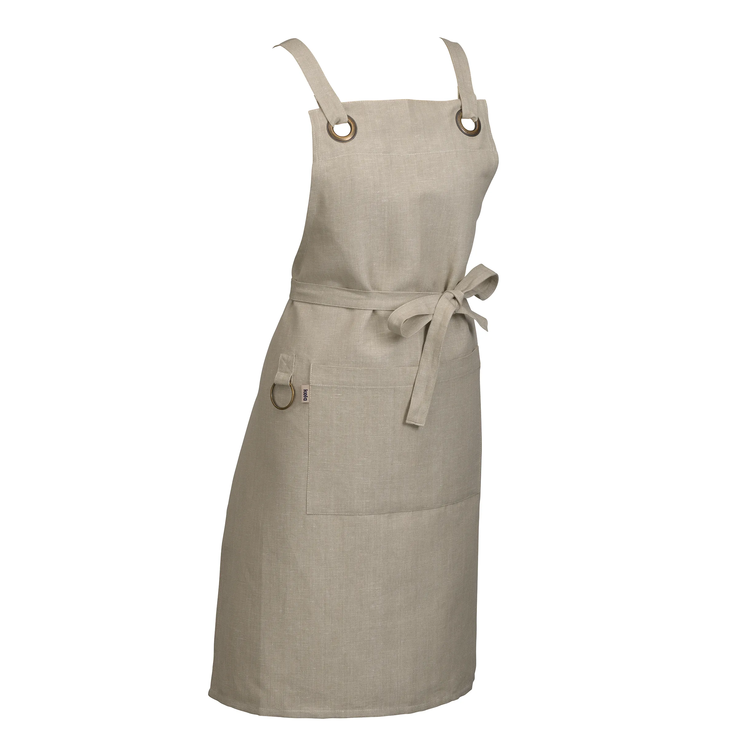 Beige Leinenschürze mit verstellbaren Trägern, Metallösen, Fronttasche und Bindegürtel auf weißem Hintergrund
