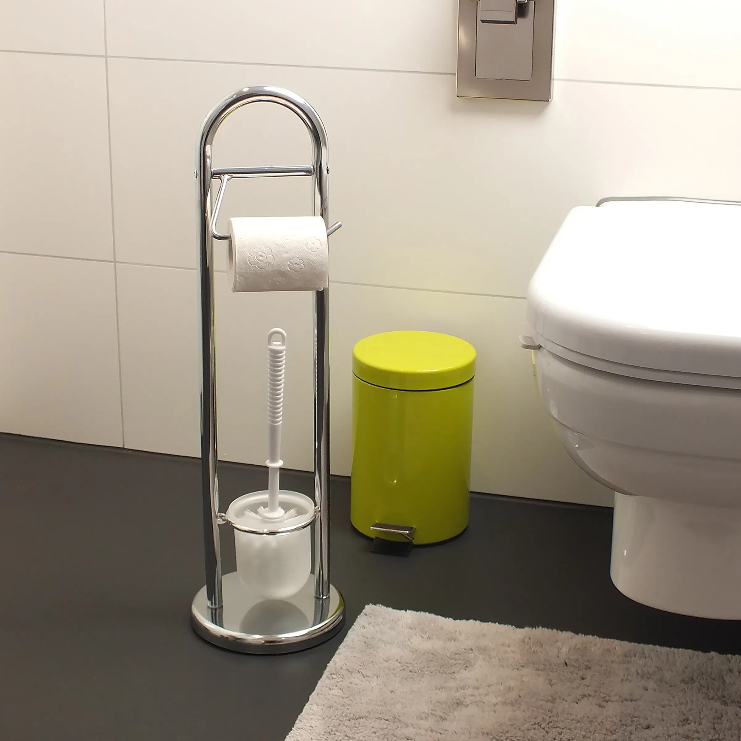 WC-Garnitur Stand Toilettenbürste Papierhalter Chrom - Badezimmer Komplettset Modernes WC mit verchromtem WC-Garniturständer, Toilettenpapier, grünem Tretmülleimer und weißer Badmatte