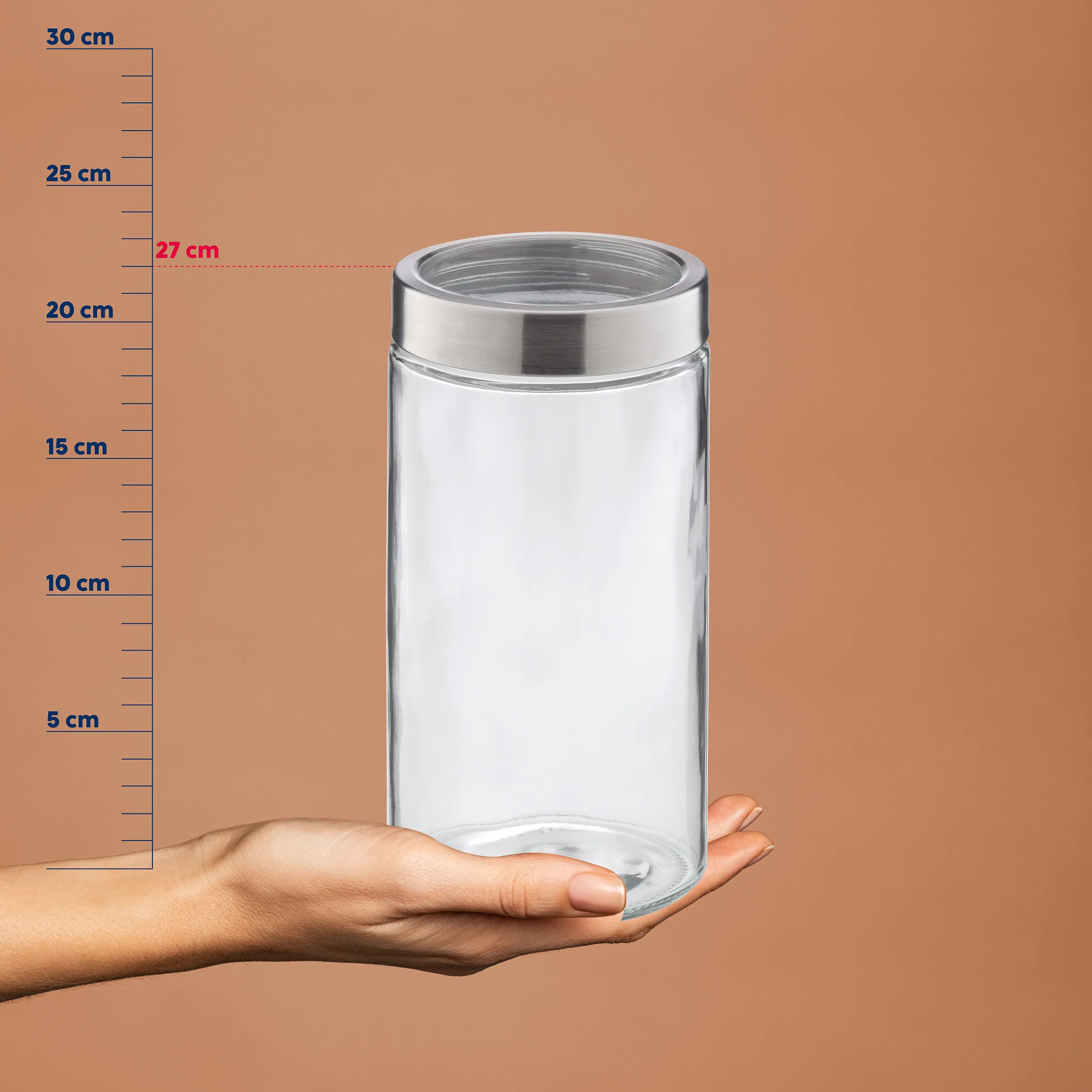 Aufbewahrungsglas Behälter mit Metalldecker Glasdose mit Metalldecker auf einer Hand, mit Größenvergleich-Skala bis 30 cm an der Seite